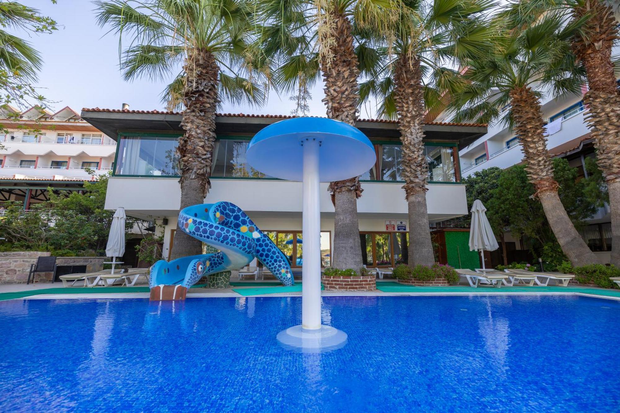 Halic Park Hotel Айвалык Экстерьер фото