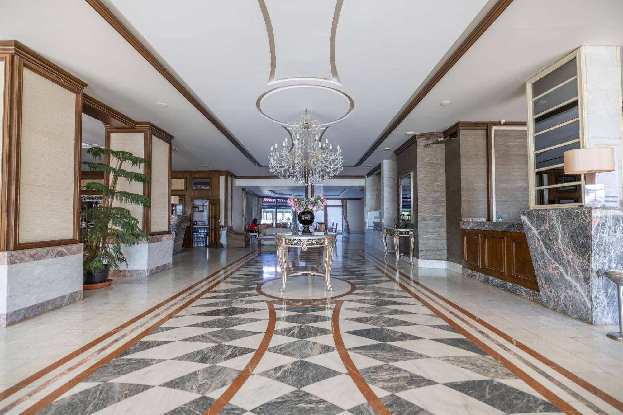 Halic Park Hotel Айвалык Экстерьер фото