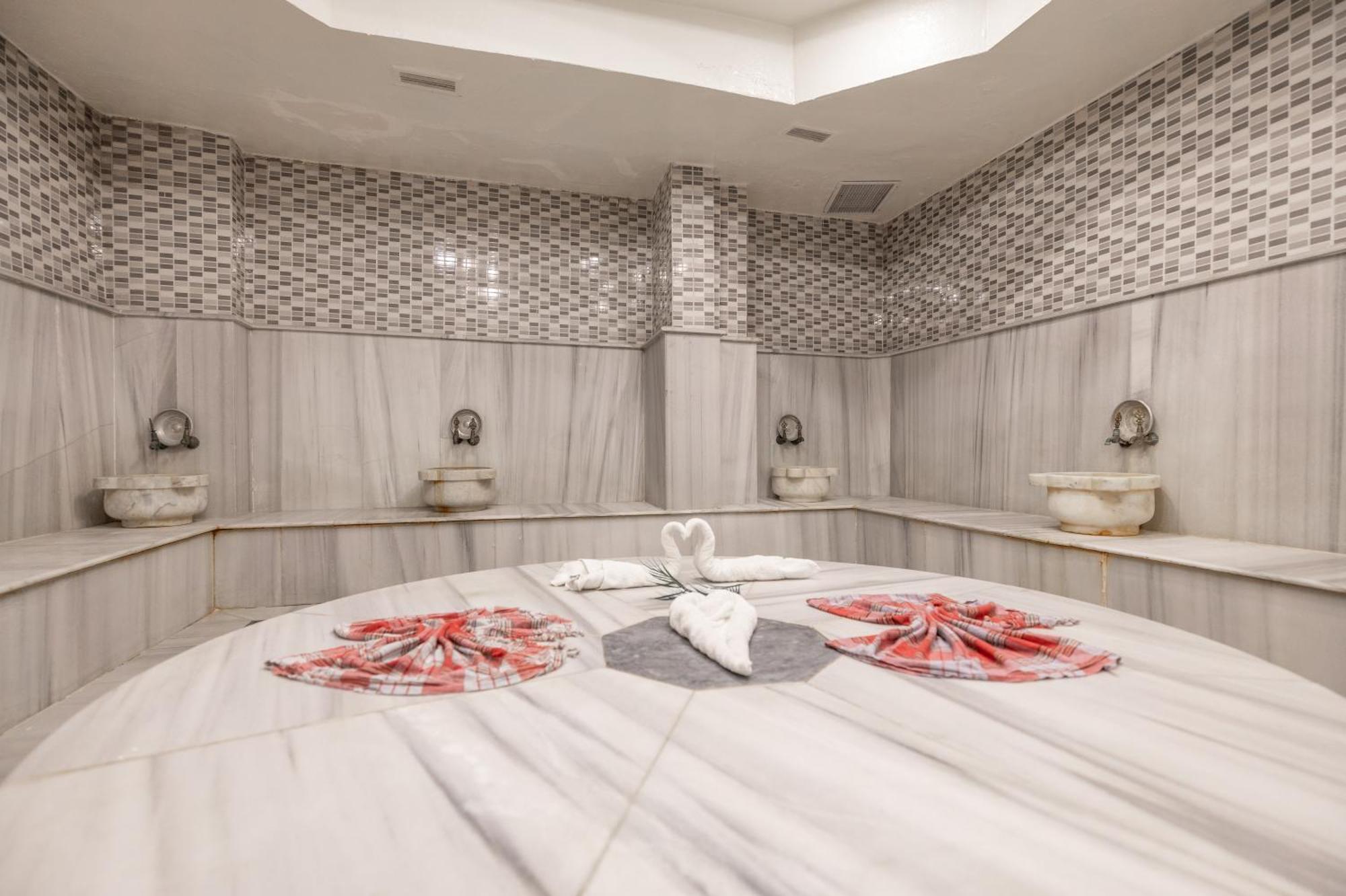 Halic Park Hotel Айвалык Экстерьер фото