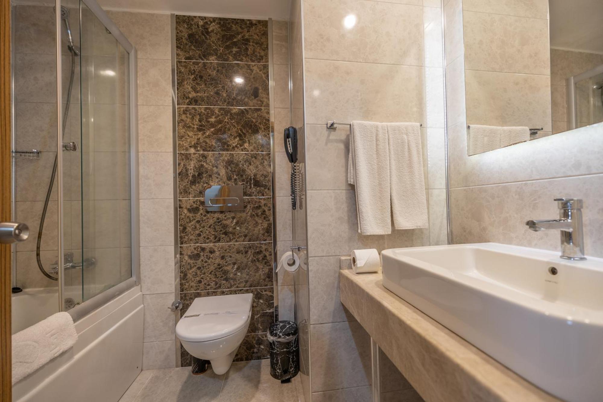 Halic Park Hotel Айвалык Экстерьер фото