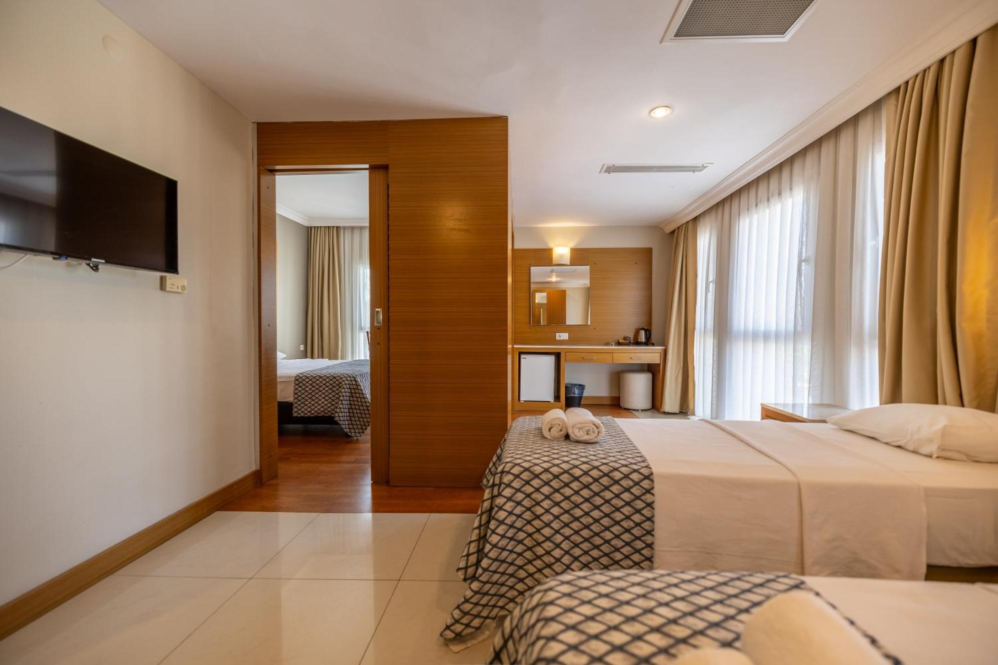 Halic Park Hotel Айвалык Экстерьер фото