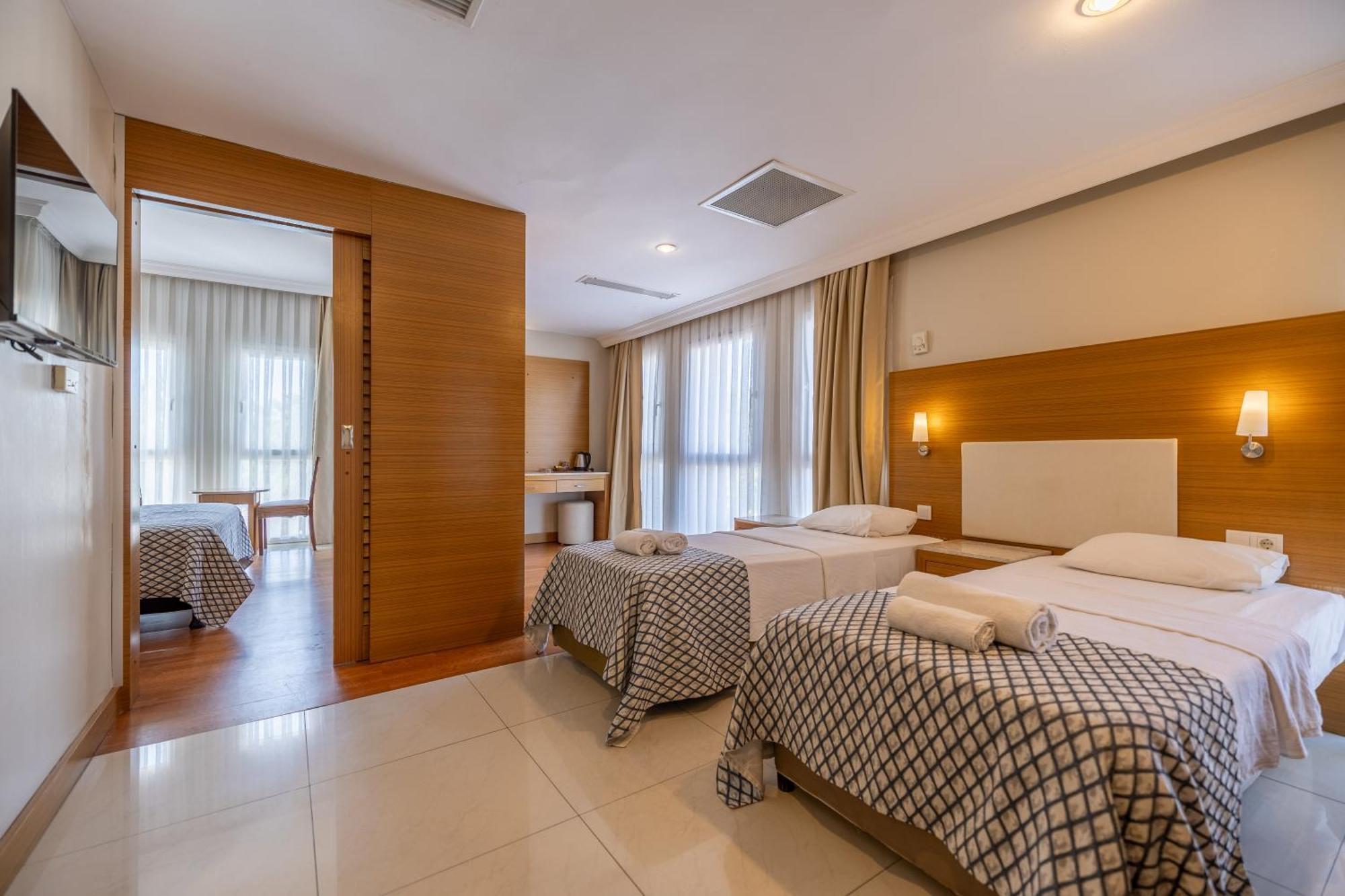 Halic Park Hotel Айвалык Экстерьер фото