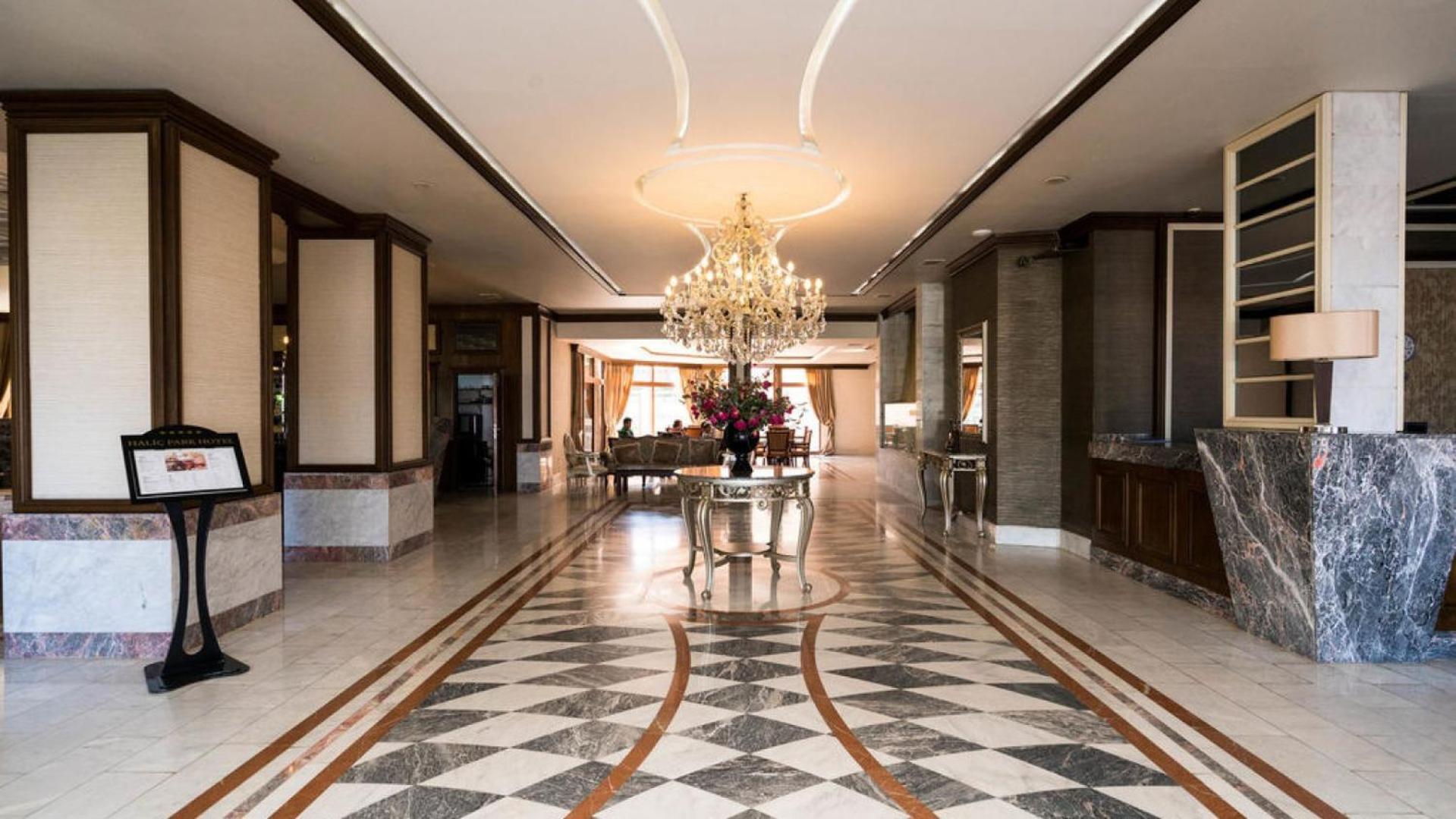 Halic Park Hotel Айвалык Экстерьер фото